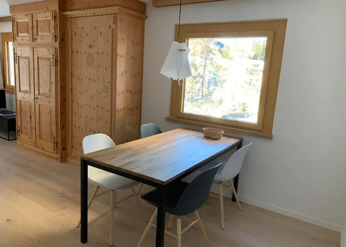 아파트 Chesa La Furia 7 - Bergbahn Inklusive Im Sommer By Interhome